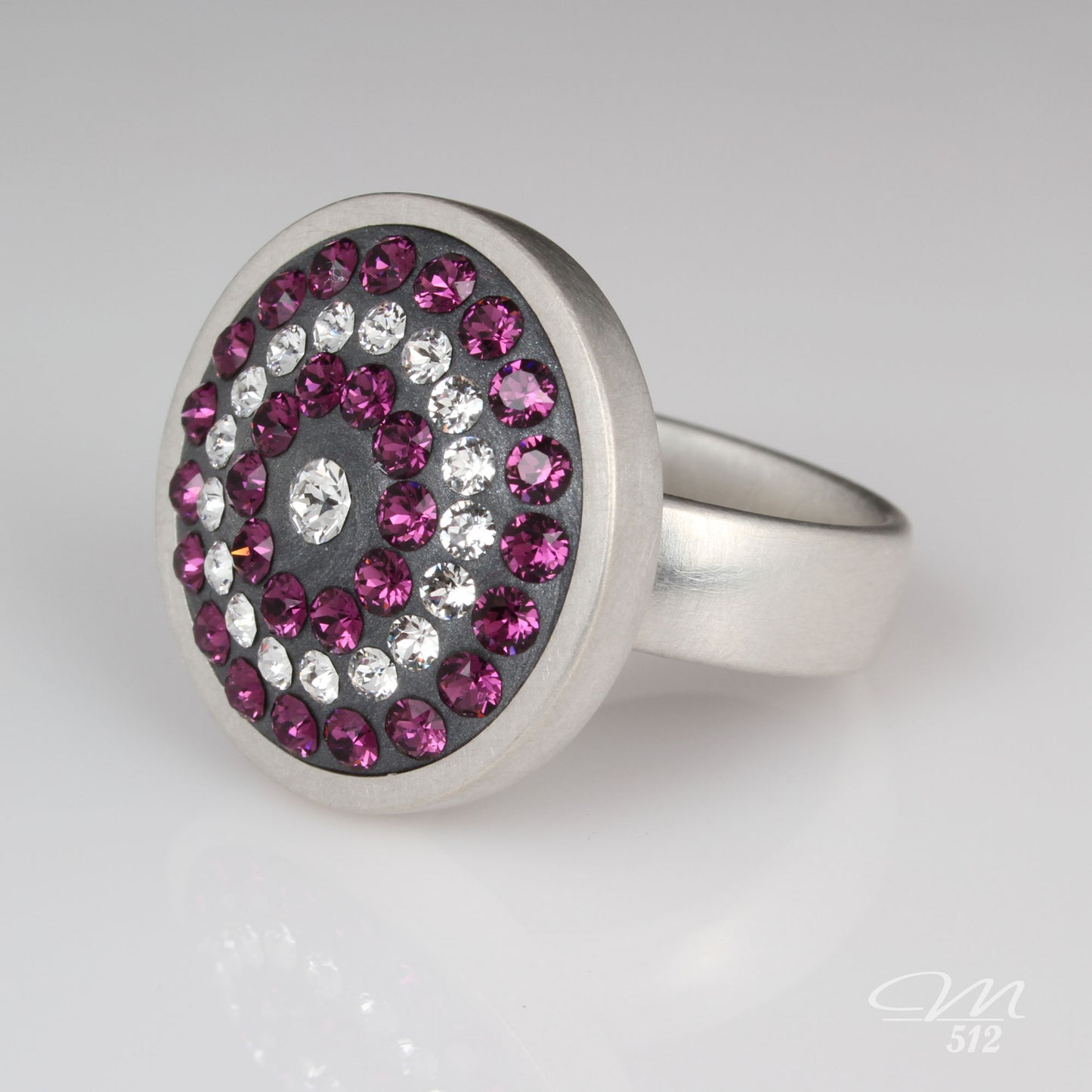 Ring Violet Dream