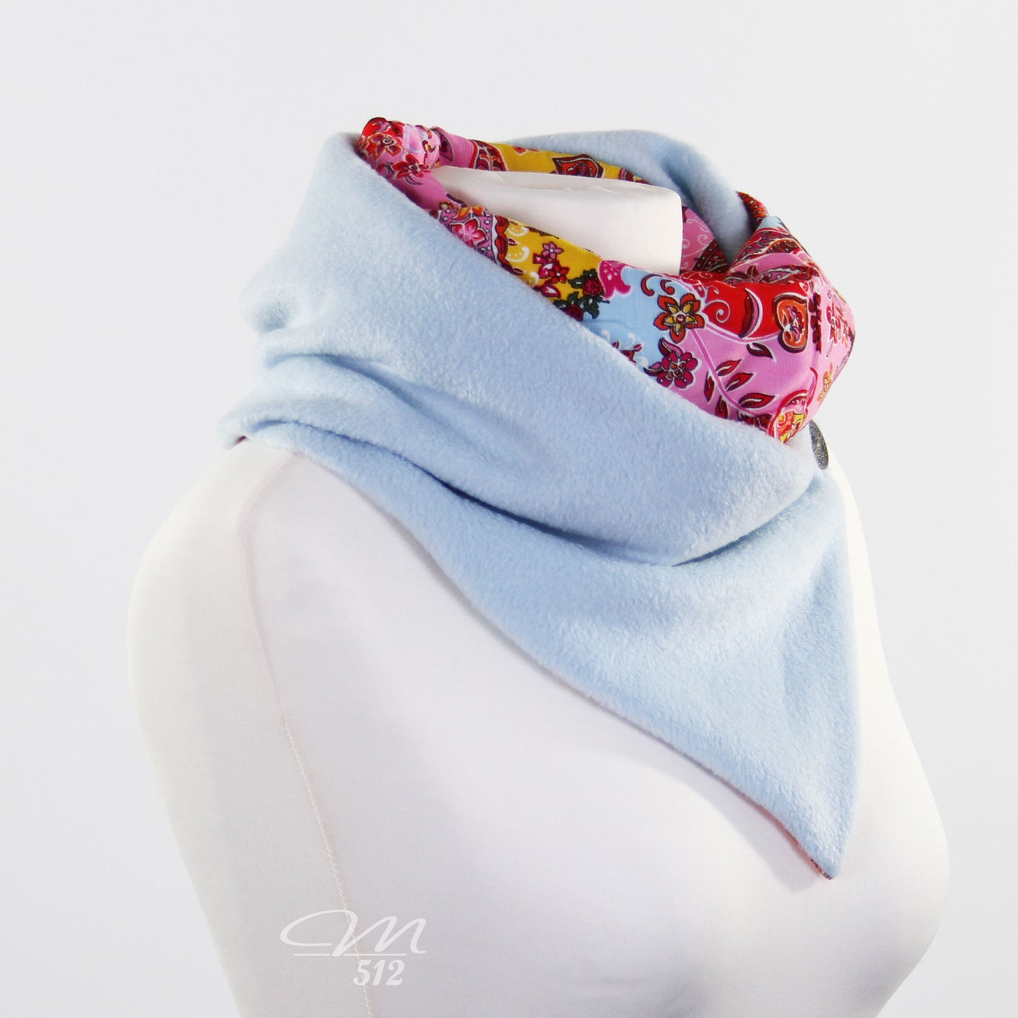 Warmes DRAPÉ Blüten-Paisley Hellblau-Rosé