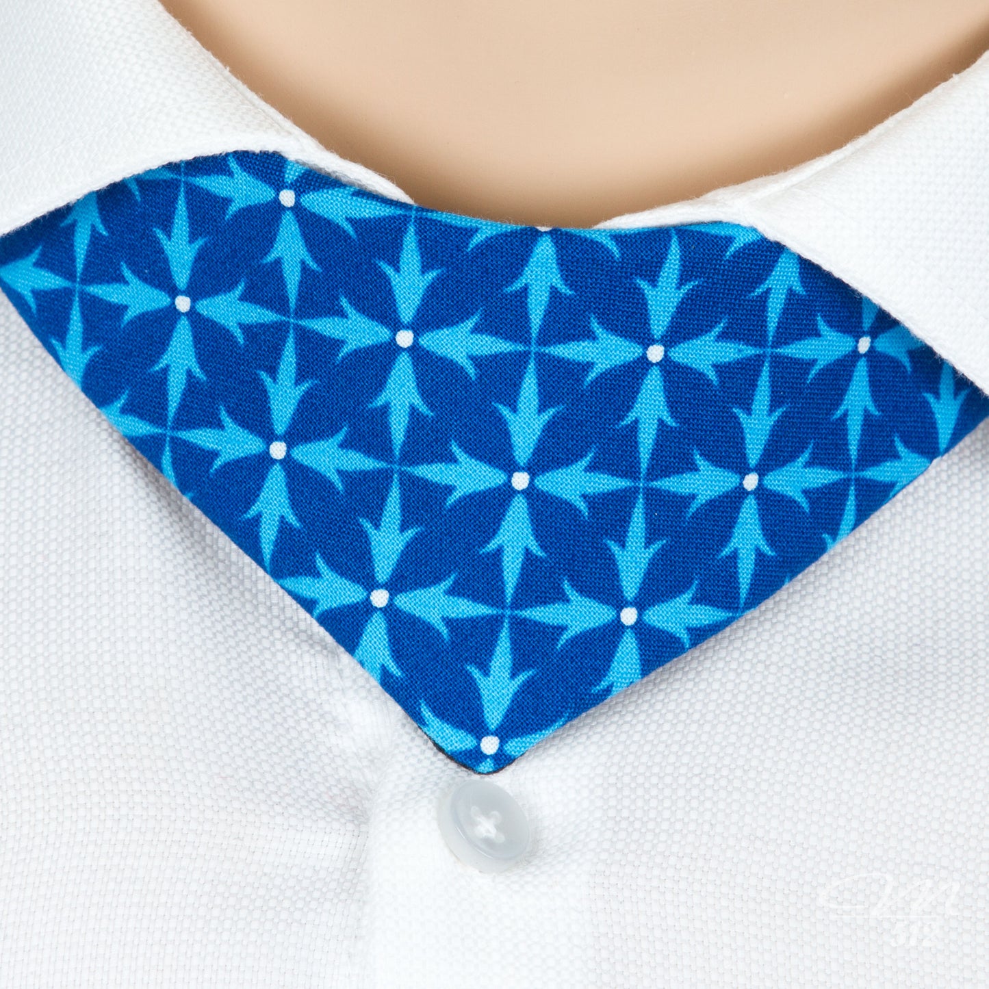 No-Tie Hey Blau